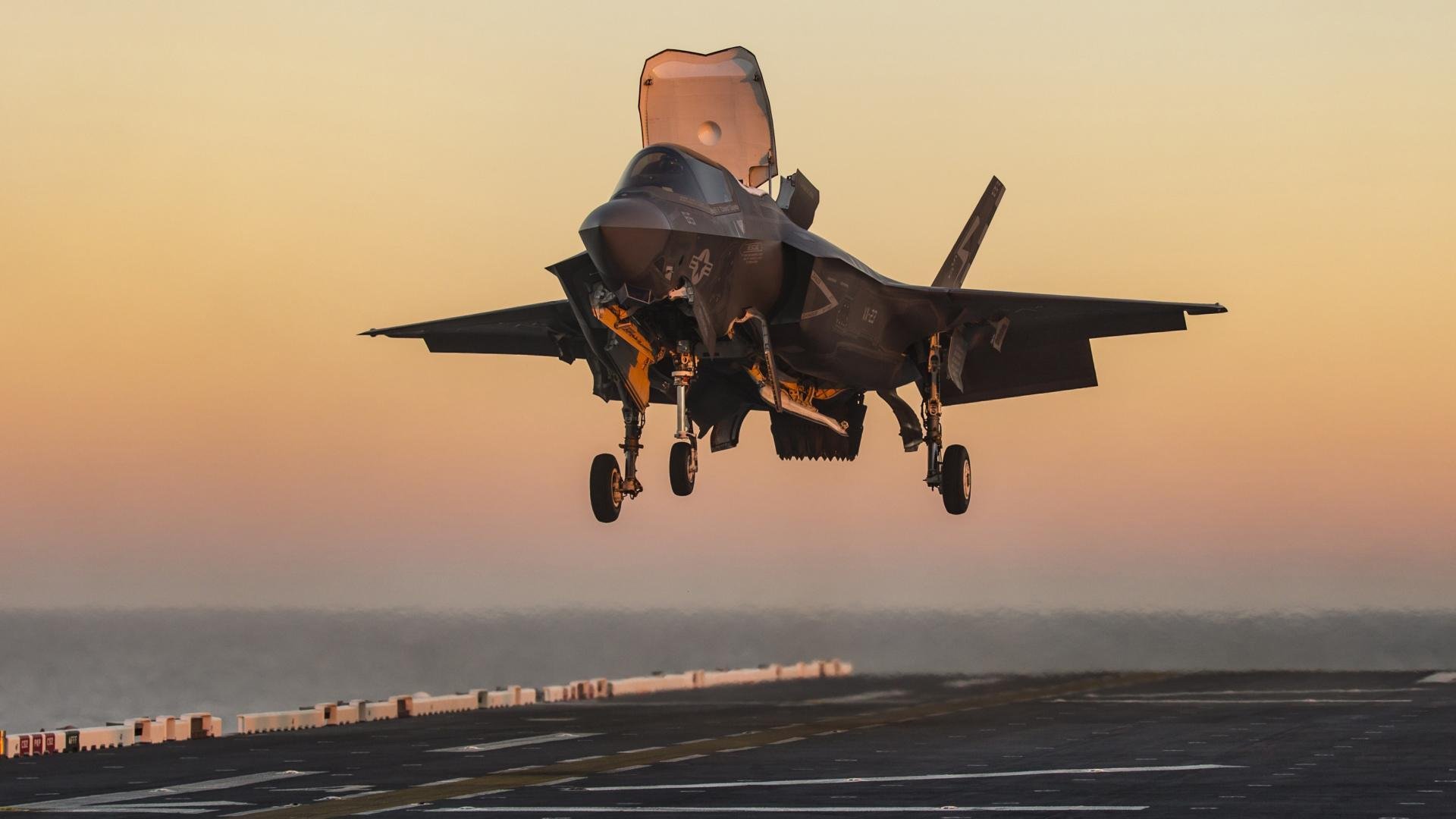 青少年篮球训练营引入国际先进技术,提升训练质量,青少年篮球训练馆